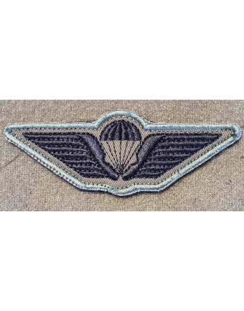 Danish Army Parawing, Olive/black on velcro