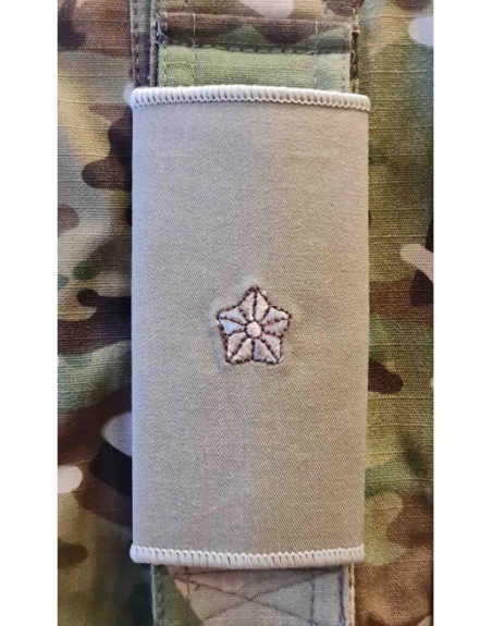 Gradstegn Sekondløjtnant, Khaki til strop