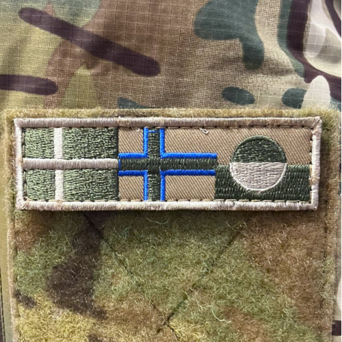 Flags of the Danish The Commonwealth (9 x 2,8 cm), field