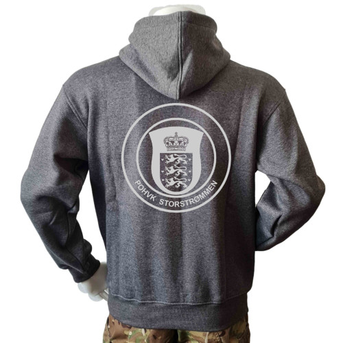 Lancer Hoodie, Mørkegrå med POHVK Storstrømmen, tryk på ryg
