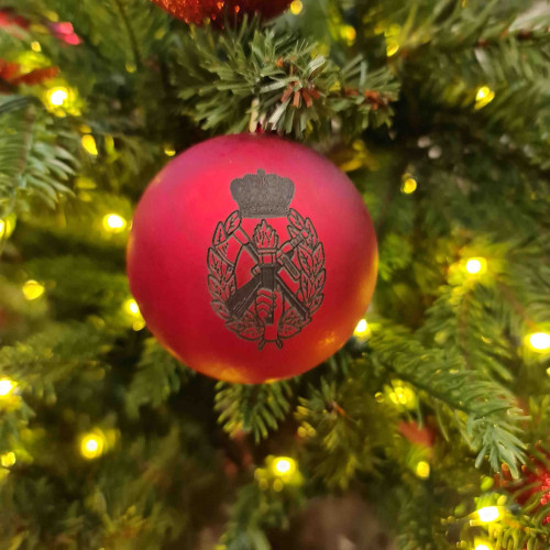 Julegugle med Motiv, Hæren